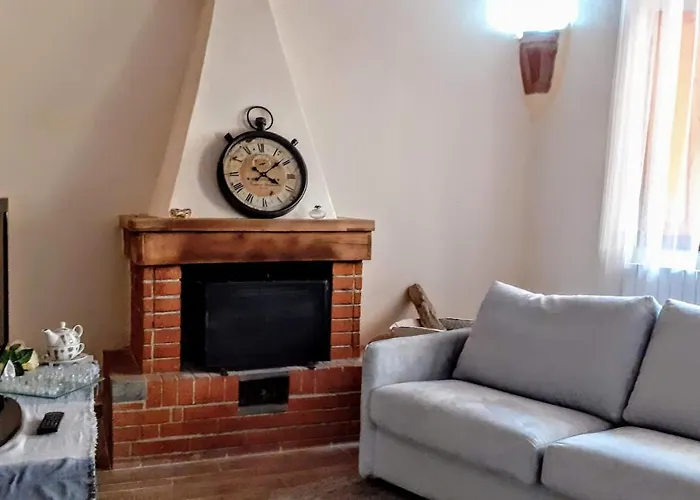 Panoramic And Beautiful House 4Km From The Sea.