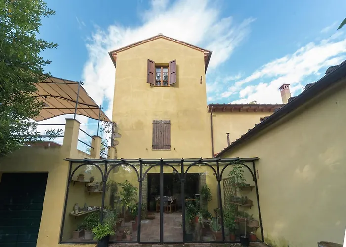 Escape In Rosignano Hills